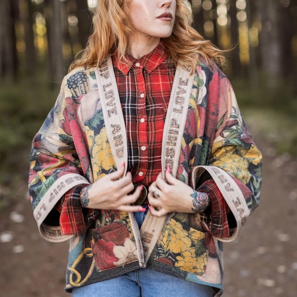 ⭐️Market of Stars Friendship Love & Truth Cropped Cottage Fleece Cardigan Jacket - Picture 8 of 16